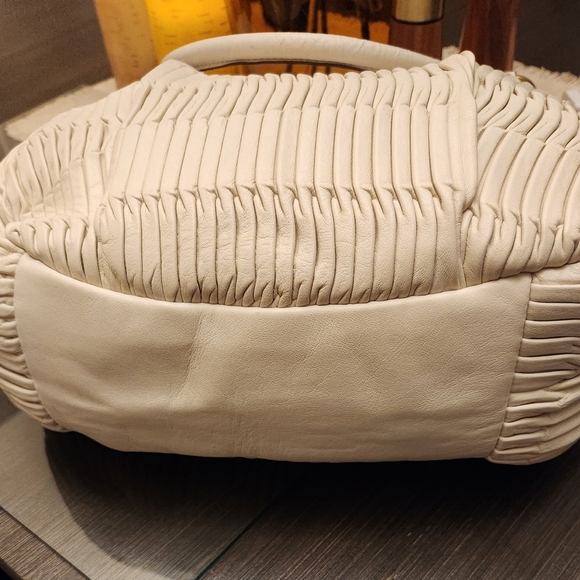 NWOT- COACH Ashley Gathered White Leather Shoulder Tote Y2K (F-23928) - Picture 5 of 9